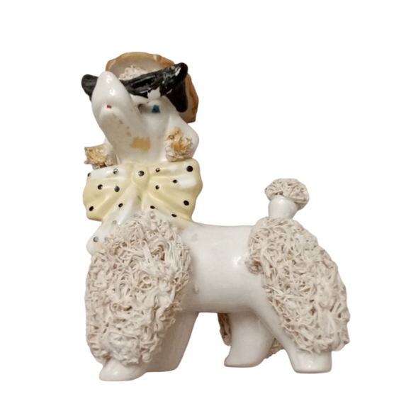 Vintage Spaghetti Poodle Figurine with Mask, Hat & Bow - Picture 4 of 6